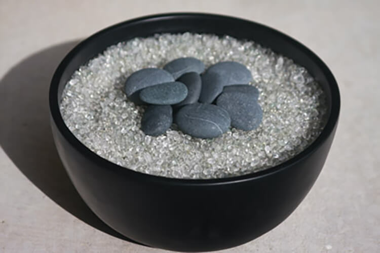 10 lb. Clear Glass Pebbles 1/4" for Fire Pits and Fireplace